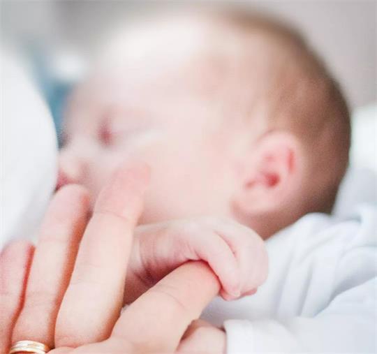 母乳喂養(yǎng)世紀難題，母乳分析儀簡直就是救世主啊